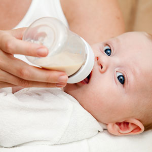 Gesunde Babynahrung und Babyernährung bzw. Säuglingsnahrung und 